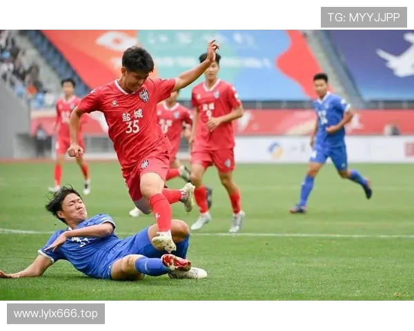 申花U21球员温竹新私自参赛苏超遭俱乐部处罚引发关注